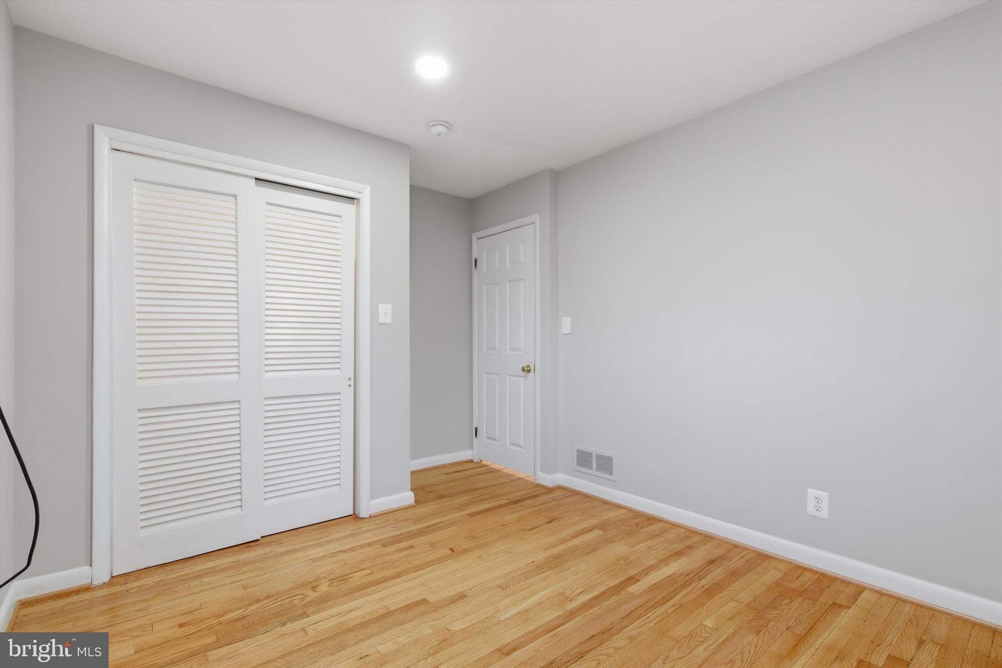 6703 Glenkirk Road Baltimore, MD 21239 - Photo 12 of 33