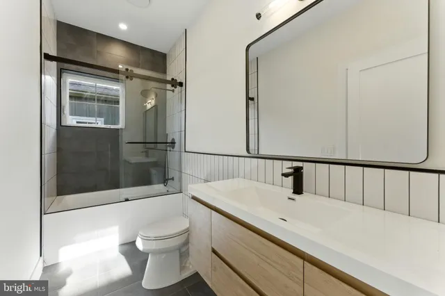 $1,695,000 | 1235 Franklin Street Northeast, Washington, DC 20017