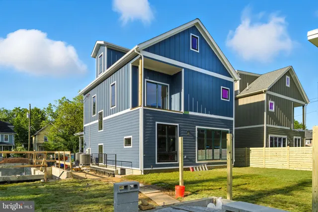 $1,695,000 | 1235 Franklin Street Northeast, Washington, DC 20017