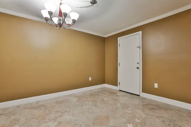 $320,000 | 4-08 Autumn Leaf Drive, Unit 8, Nashua, NH 03060