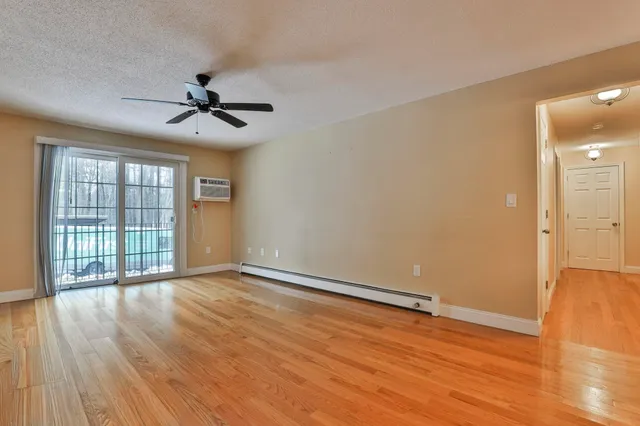 $320,000 | 4-08 Autumn Leaf Drive, Unit 8, Nashua, NH 03060