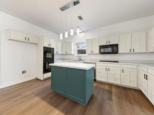 $2,999 | 2213 Loretta Lane, Rowlett, TX 75088