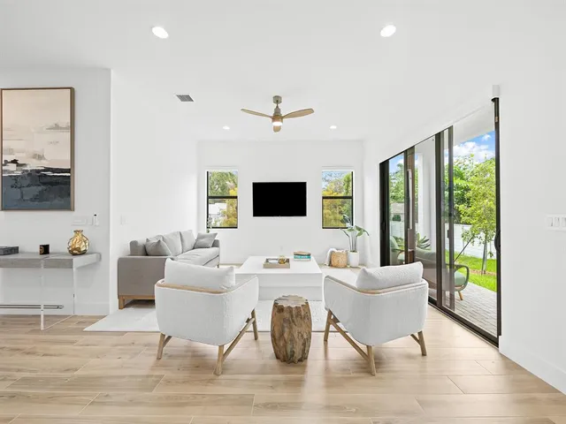 $1,215,000 | 1446 Southwest 23rd Street, Fort Lauderdale, FL 33315