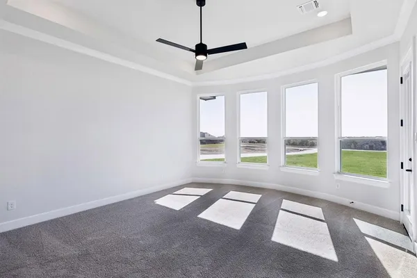 $679,900 | 121 Swan Lake Drive, Waxahachie, TX 75165