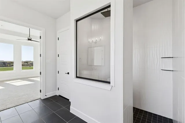 $679,900 | 121 Swan Lake Drive, Waxahachie, TX 75165