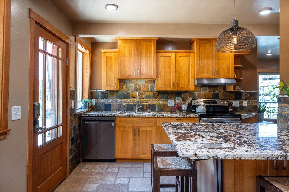 280 San Benito Road Brisbane, CA 94005 - Photo 27 of 63