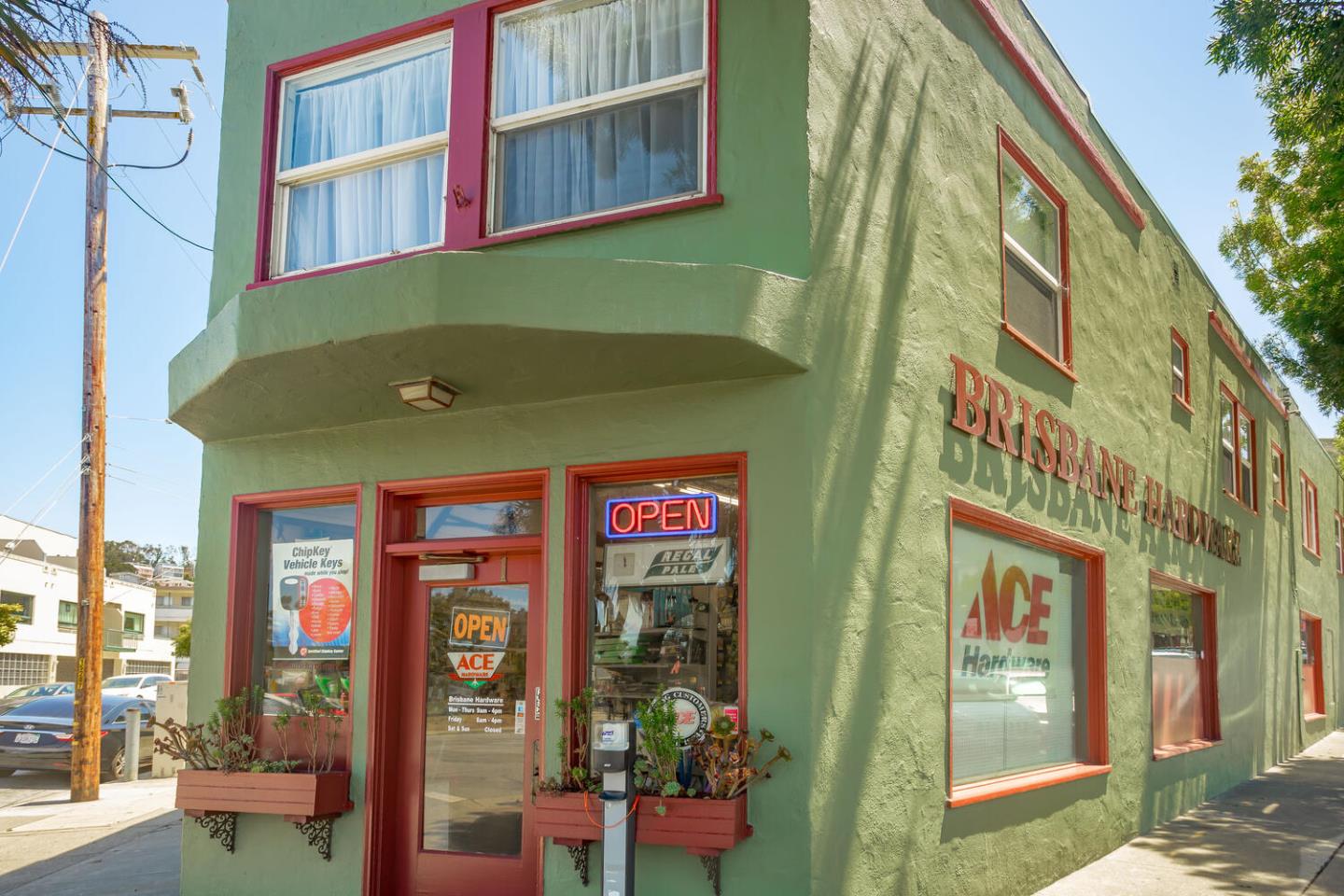 280 San Benito Road Brisbane, CA 94005 - Photo 55 of 63 a front view of a multi story building