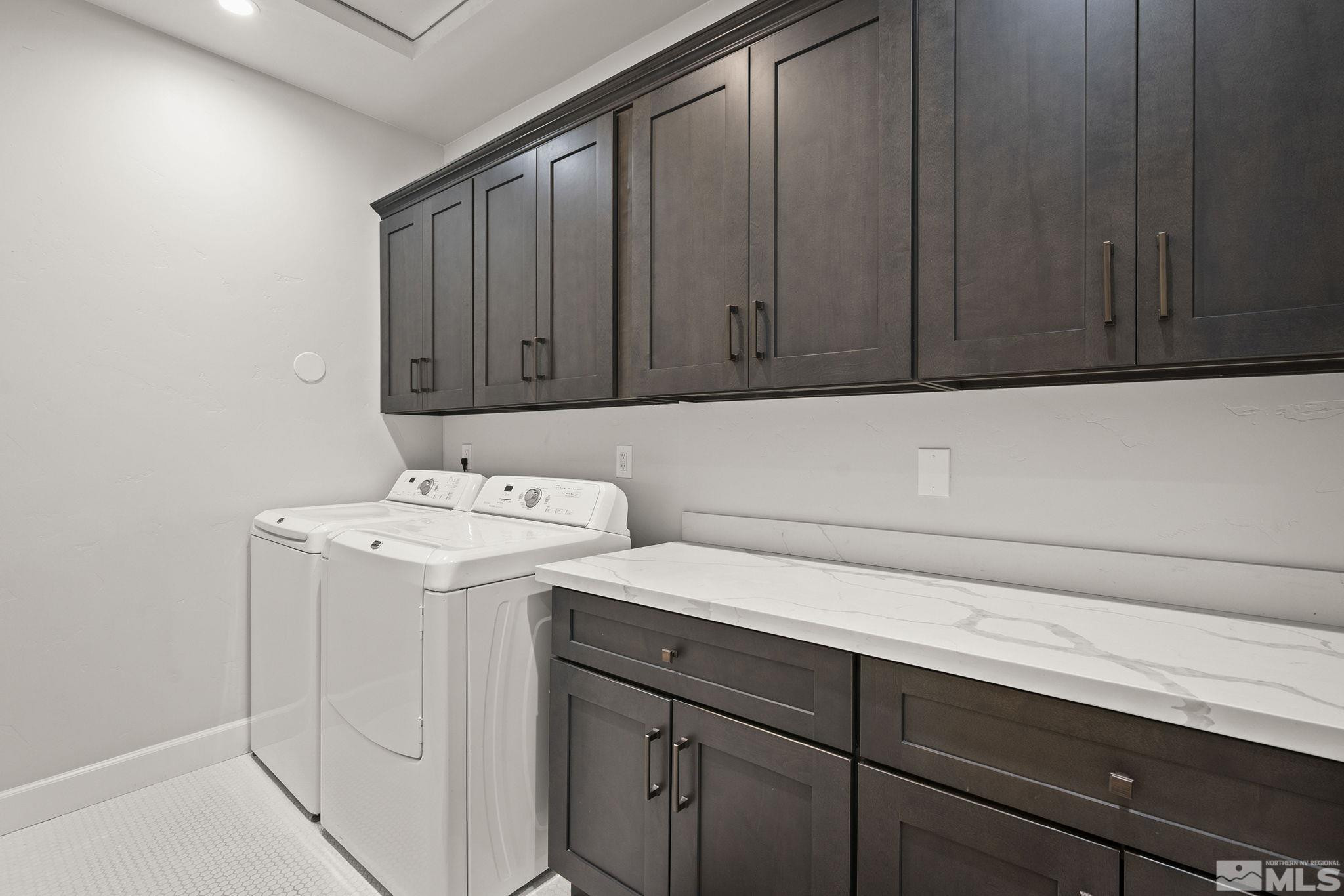 3880 Royer Court Reno, NV 89509 - Photo 20 of 29 a sink with cabinets