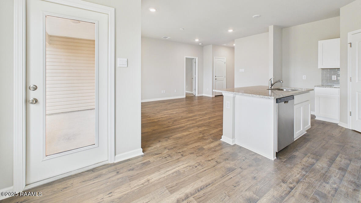 162 Reid Drive Sunset, LA 70584 - Photo 12 of 31 X40 Ashburn - White - 12