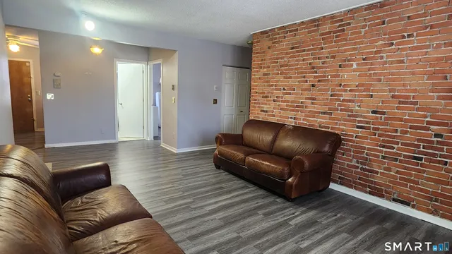 $1,225 | 18 Townley Street, Unit D3, Hartford, CT 06105