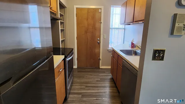 $1,225 | 18 Townley Street, Unit D3, Hartford, CT 06105