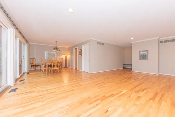 $450,000 | 2172 Overlook Court, Ann Arbor, MI 48103