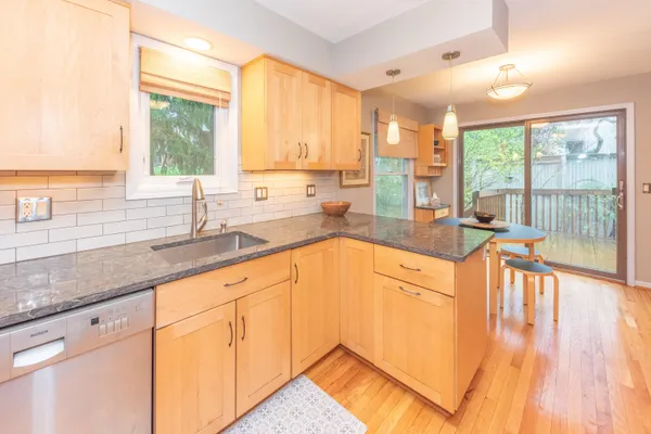 $450,000 | 2172 Overlook Court, Ann Arbor, MI 48103