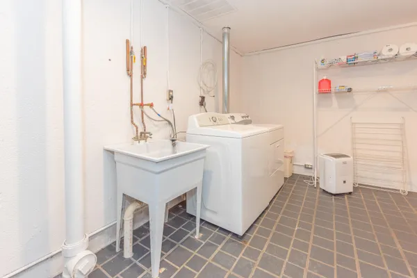 $450,000 | 2172 Overlook Court, Ann Arbor, MI 48103