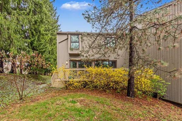 $450,000 | 2172 Overlook Court, Ann Arbor, MI 48103