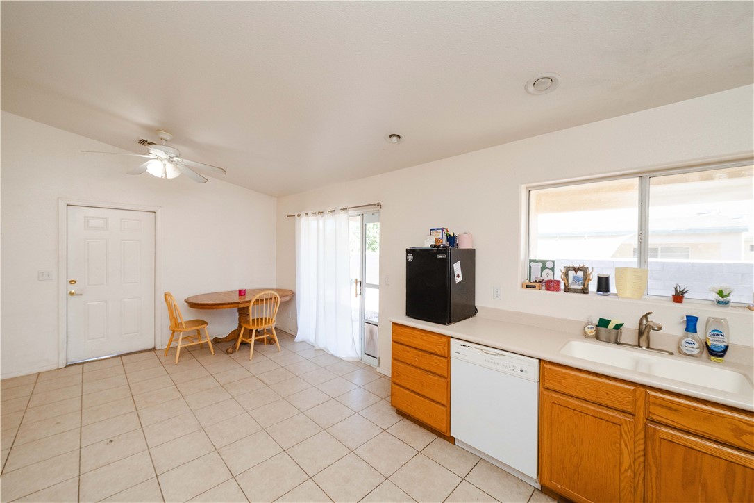 3060 North Evans Street Kingman, AZ 86401 - Photo 12 of 38