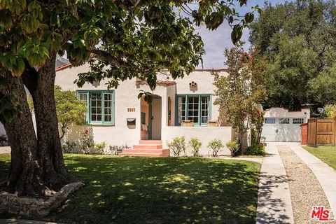 $1,125,000 | 1961 Queensberry Road, Pasadena, CA 91104