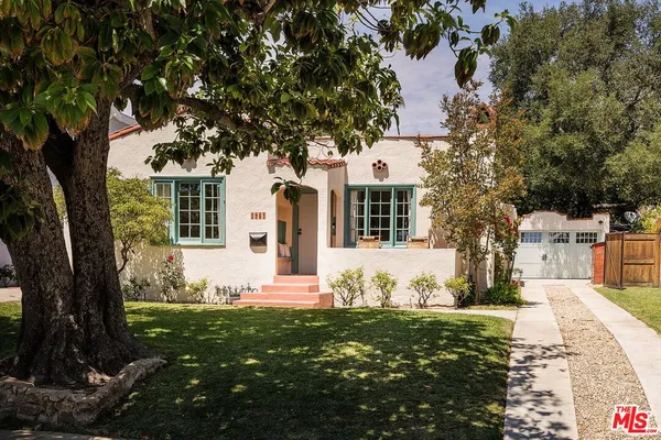 $1,125,000 | 1961 Queensberry Road, Pasadena, CA 91104