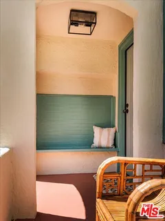 $1,125,000 | 1961 Queensberry Road, Pasadena, CA 91104