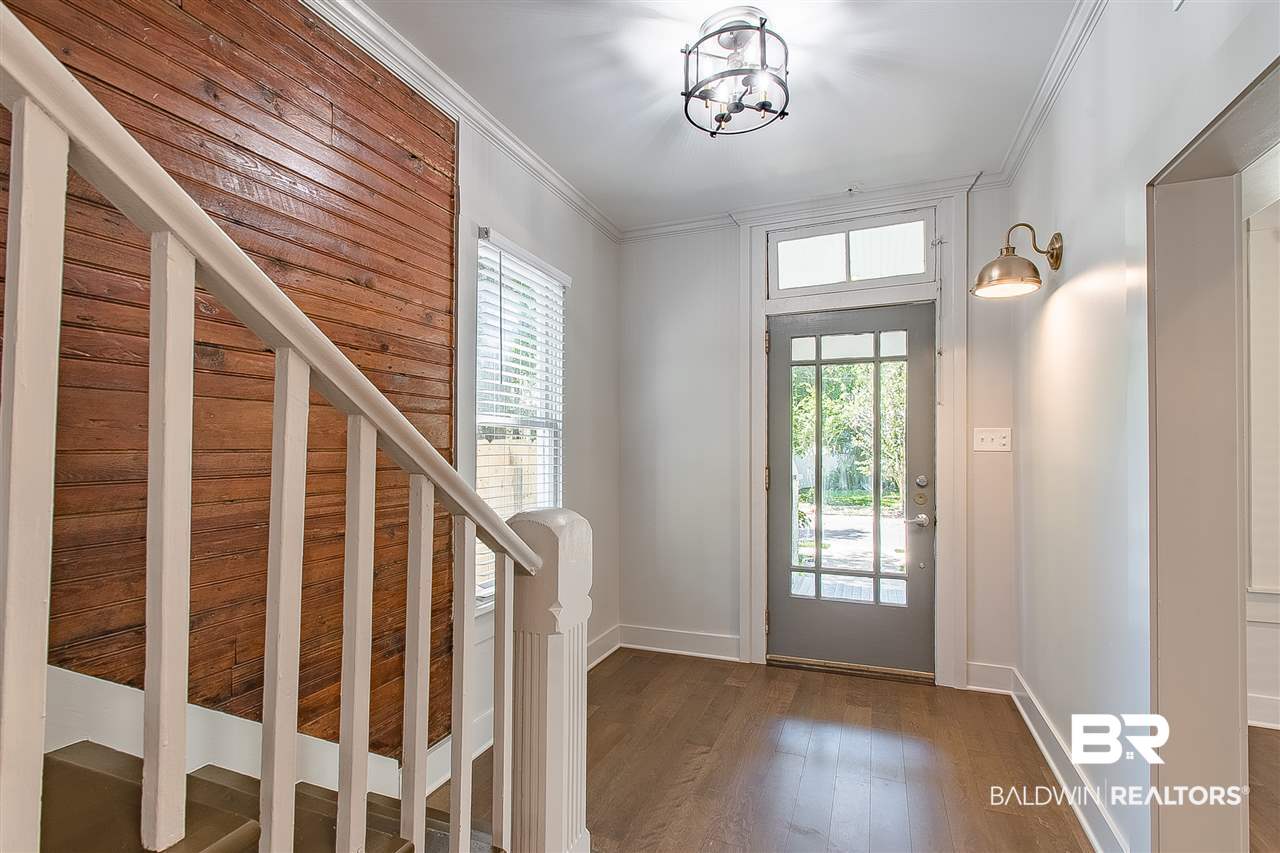 110 North Julia Street Mobile, AL 36604 - Photo 7 of 50
