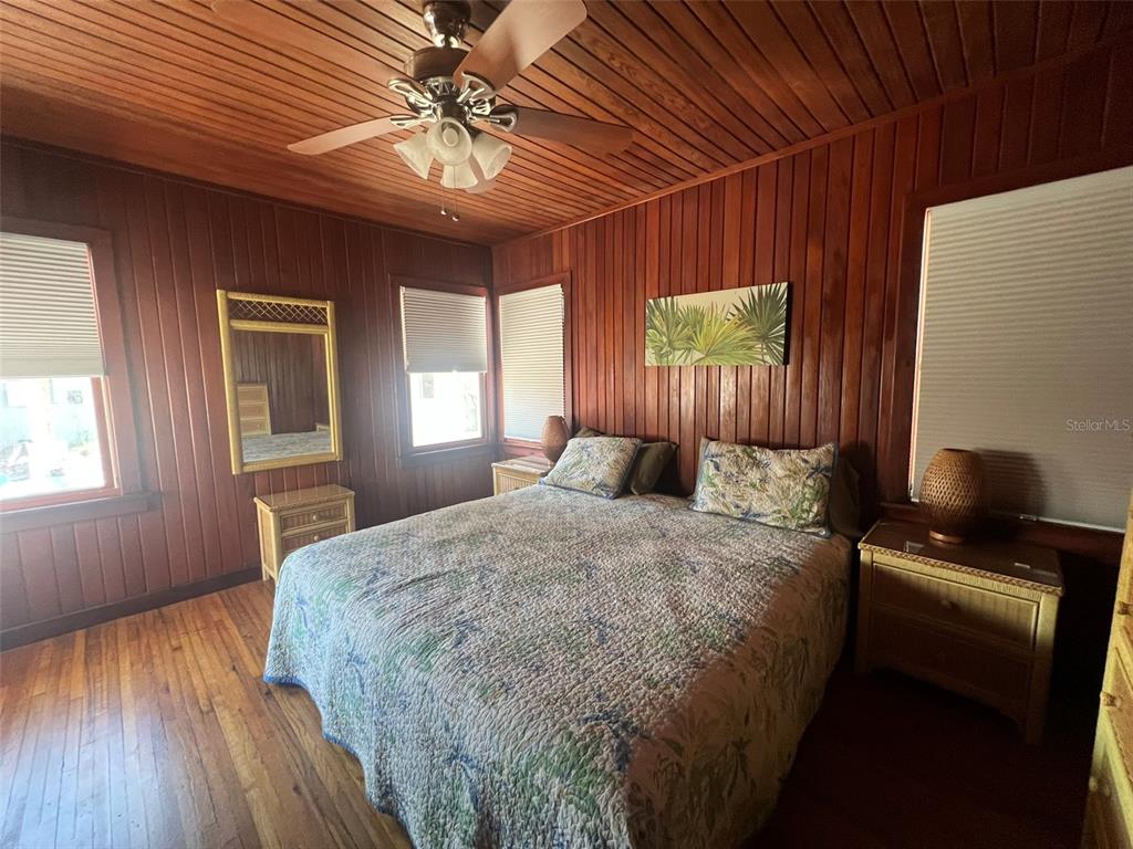 5 82nd Avenue Treasure Island, FL 33706 - Photo 21 of 35 a bedroom with a bed and a window