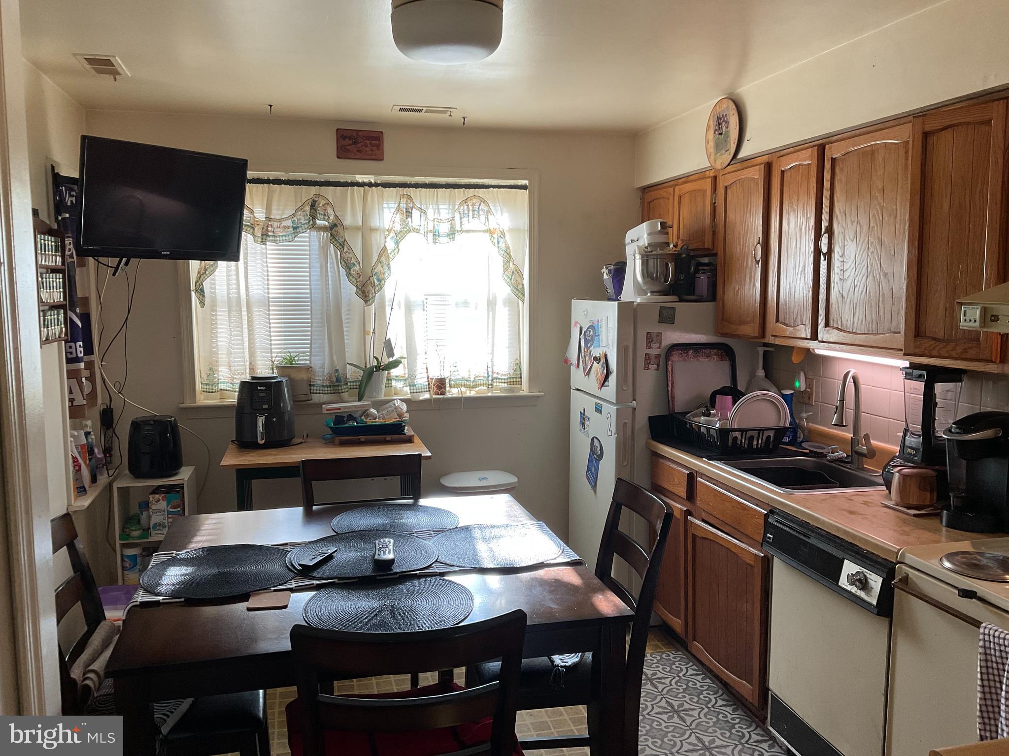 22 Kettle Court, Unit 712F Baltimore, MD 21244 - Photo 4 of 10