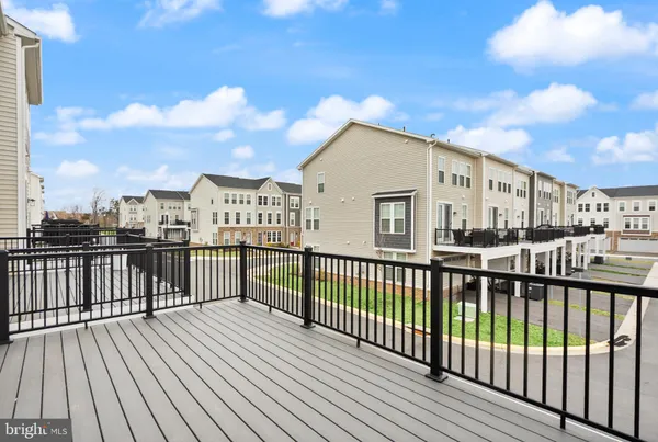 $647,500 | 14532 Alsace Lane, Gainesville, VA 20155