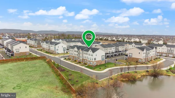 $647,500 | 14532 Alsace Lane, Gainesville, VA 20155