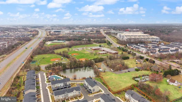 $647,500 | 14532 Alsace Lane, Gainesville, VA 20155