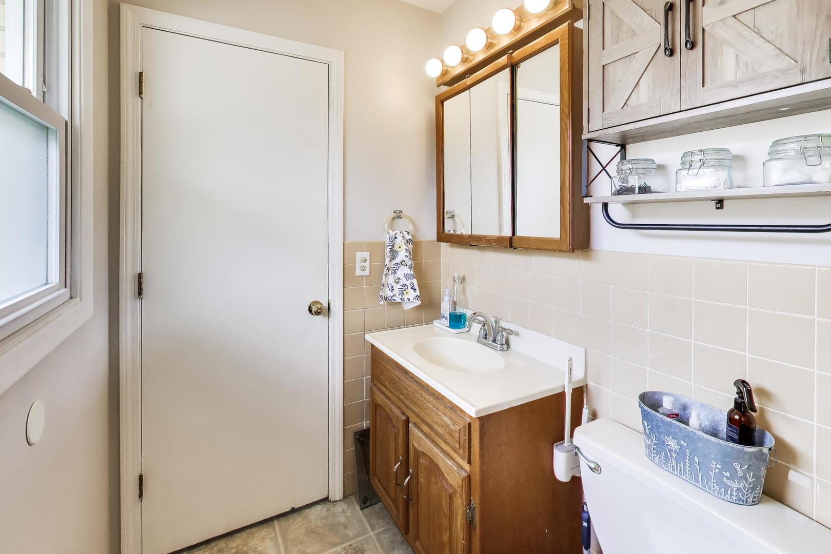 345 East View Street Lombard, IL 60148 - Photo 17 of 38
