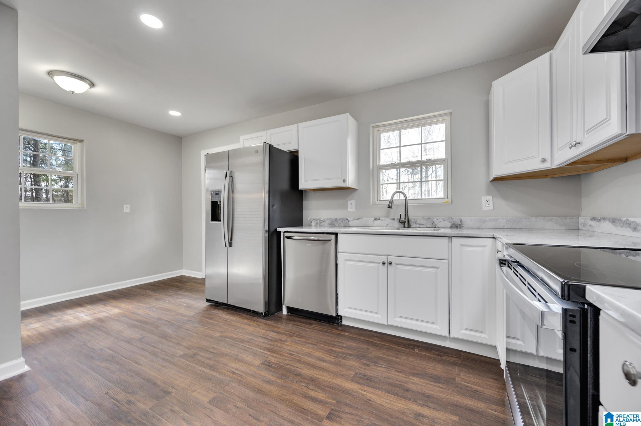 950 Mount View Road Hayden, AL 35079 - Photo 7 of 27