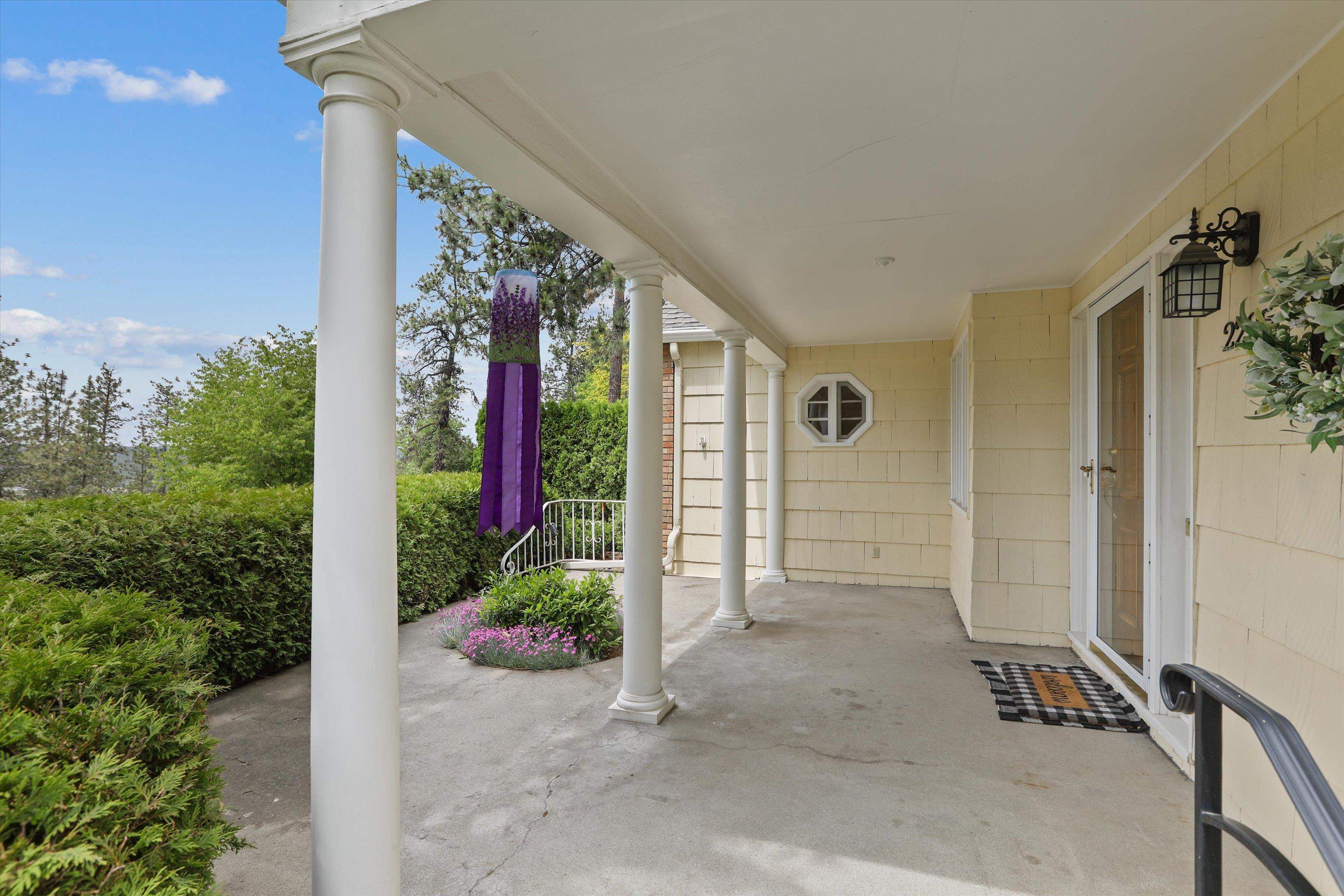 2225 South Adams Street Spokane, WA 99203 - Photo 4 of 31