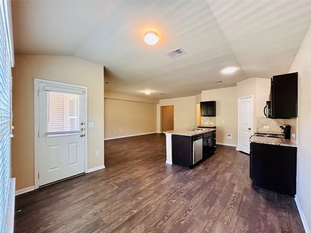 $1,750 | 15205 Wideleaf Cove, Austin, TX 78724