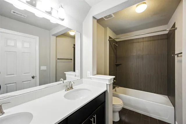 $469,990 | 2304 South Lakeline Boulevard, Unit 501, Cedar Park, TX 78613