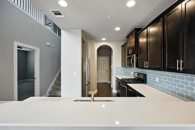 $469,990 | 2304 South Lakeline Boulevard, Unit 501, Cedar Park, TX 78613