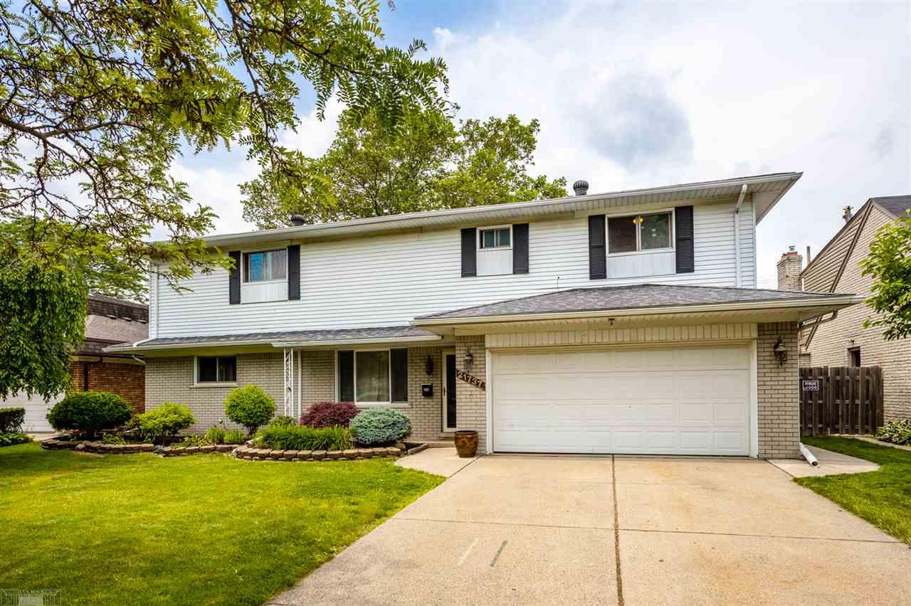 21737 River Road Grosse Pointe Woods, MI 48236 - Photo 3 of 53