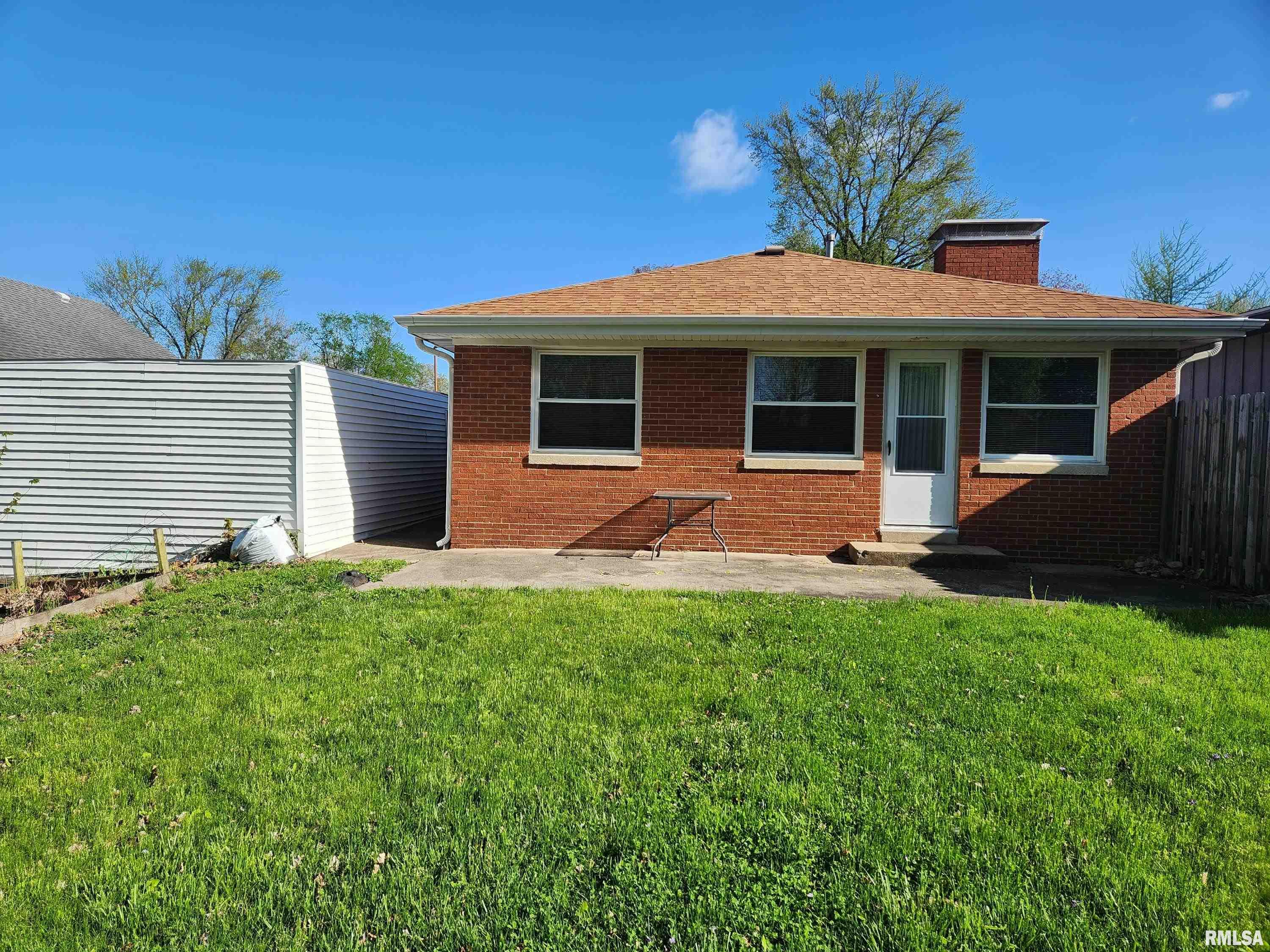 1818 Reed Avenue Springfield, IL 62704 - Photo 13 of 15 Gallery Image 13