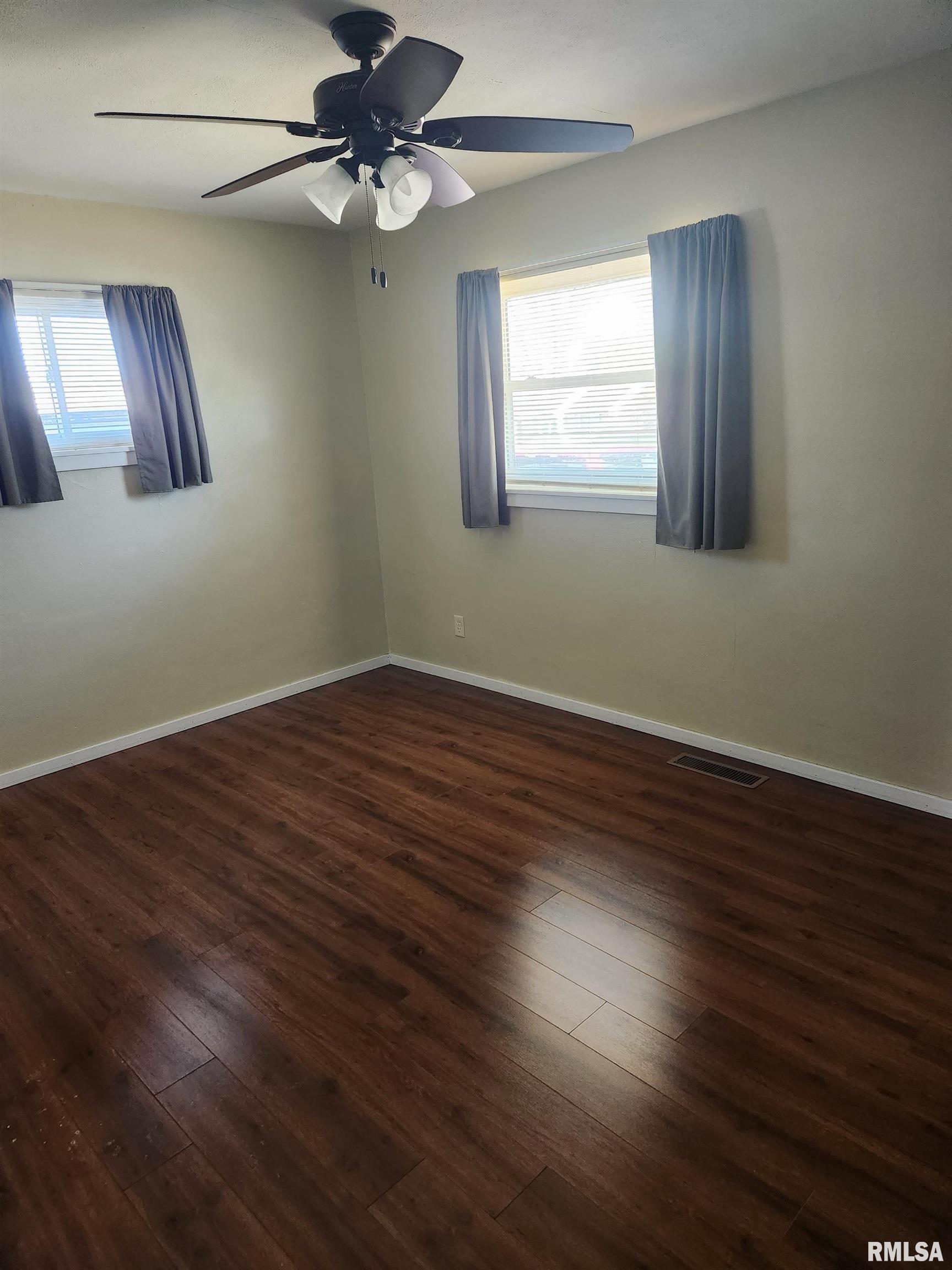 1818 Reed Avenue Springfield, IL 62704 - Photo 10 of 15 Gallery Image 10