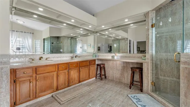 $850,000 | 8710 Tantallon Circle, Tampa, FL 33647