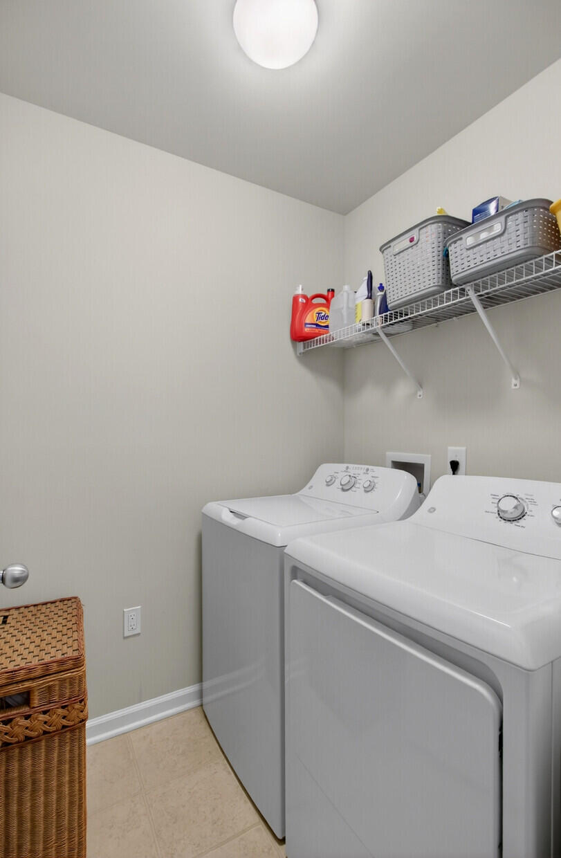 225 Alpine Road Summerville, SC 29485 - Photo 18 of 45 Laundry Room