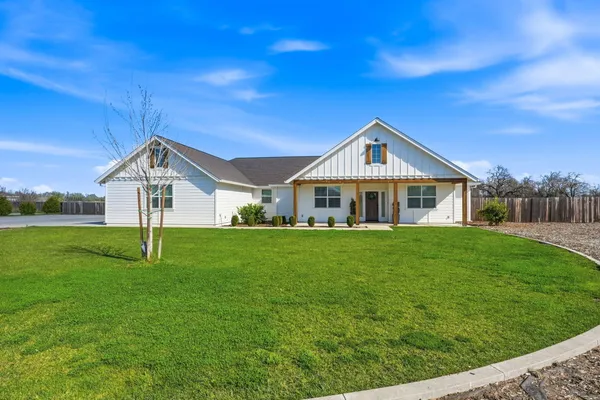 $750,000 | 6685 Scenic Oak Court, Redding, CA 96002