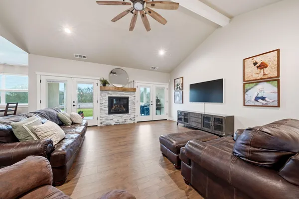 $750,000 | 6685 Scenic Oak Court, Redding, CA 96002