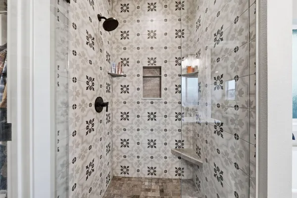 $750,000 | 6685 Scenic Oak Court, Redding, CA 96002