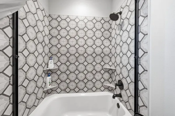 $750,000 | 6685 Scenic Oak Court, Redding, CA 96002