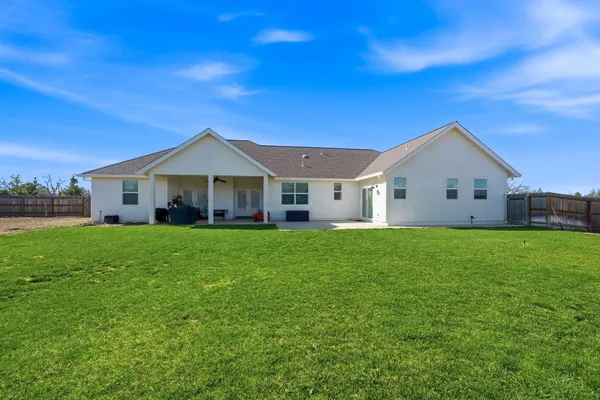 $750,000 | 6685 Scenic Oak Court, Redding, CA 96002