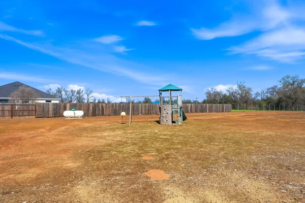 $750,000 | 6685 Scenic Oak Court, Redding, CA 96002