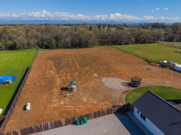 $750,000 | 6685 Scenic Oak Court, Redding, CA 96002