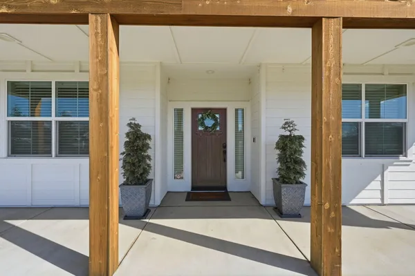 $750,000 | 6685 Scenic Oak Court, Redding, CA 96002