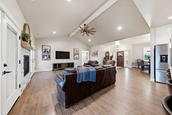 $750,000 | 6685 Scenic Oak Court, Redding, CA 96002