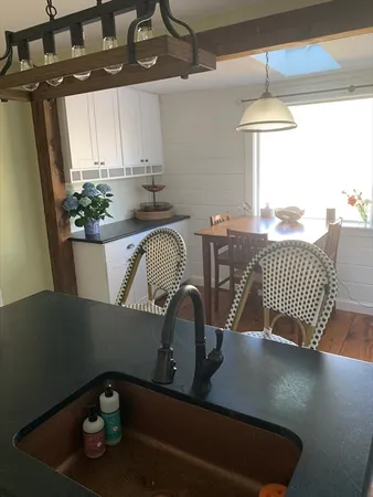 $3,300 | 5 Chestnut Street, Newburyport, MA 01950